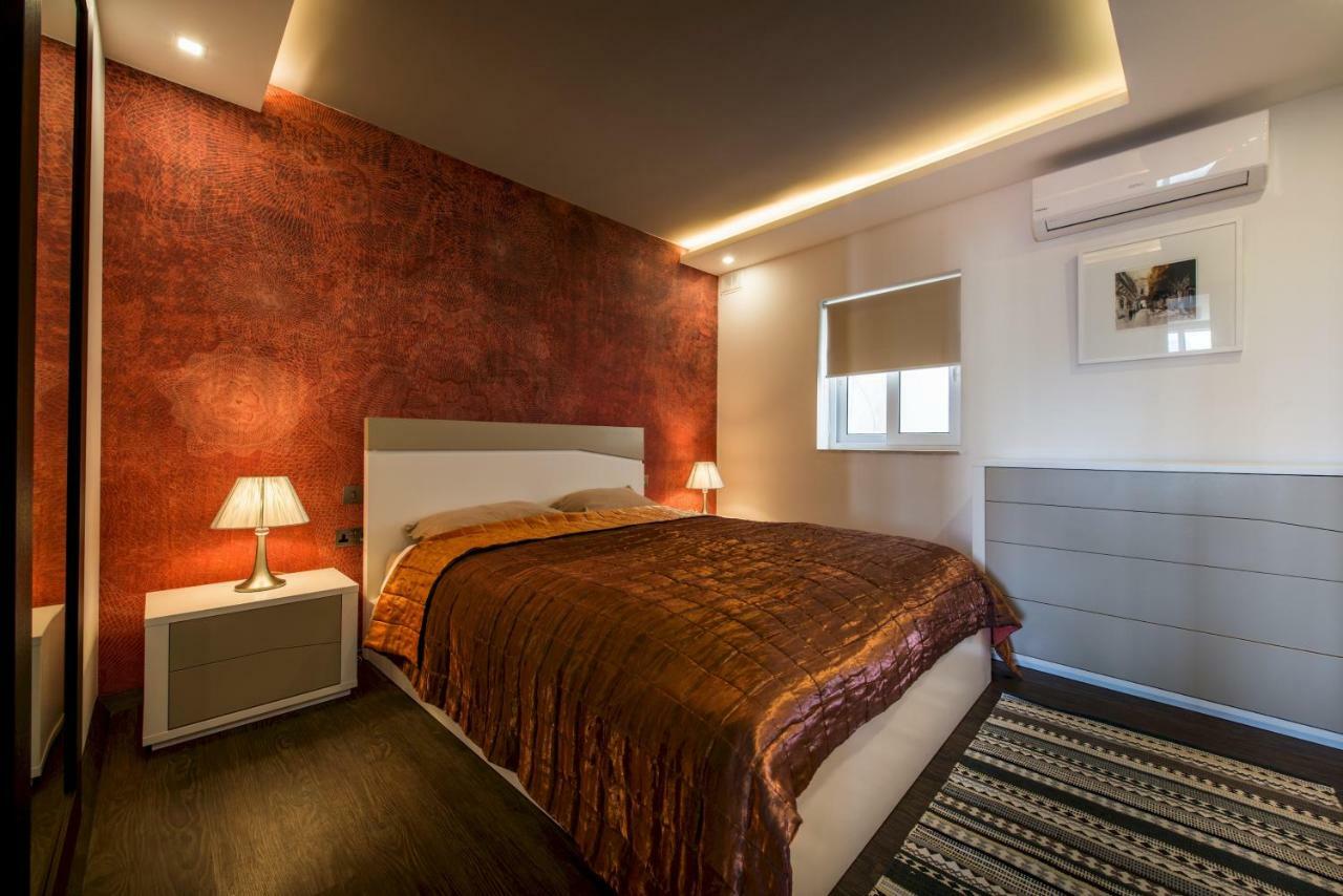 Stylish Seaview Apartment In A Prime Location スリーマ エクステリア 写真